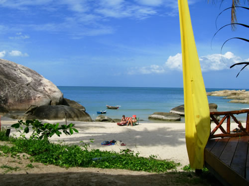 Best Honeymoon Beach Destinations: Haad Rin Beach