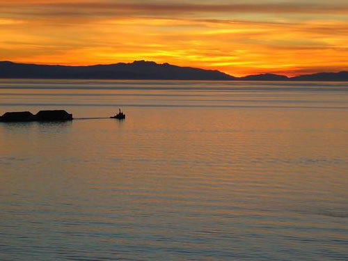Best Honeymoon Beach Destinations: Wreck Beach